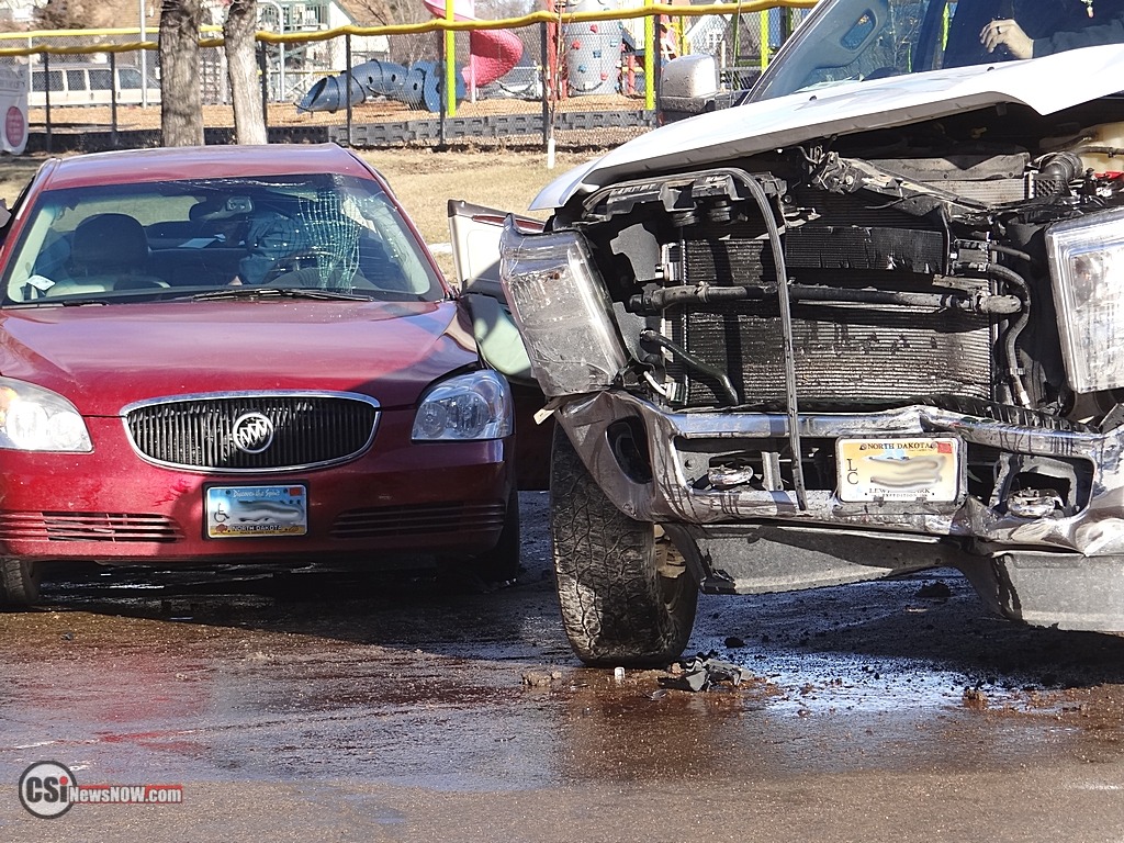 Dec 9, 2015 crash 2 Ave & 5 St SE Jametown.  CSi Photos